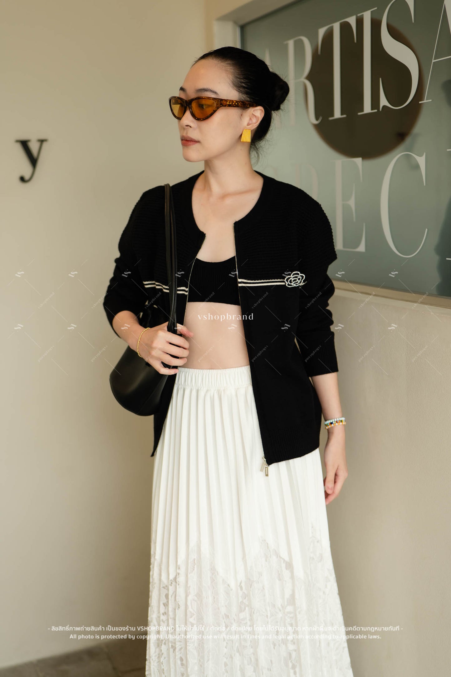 The Diana sweater Black