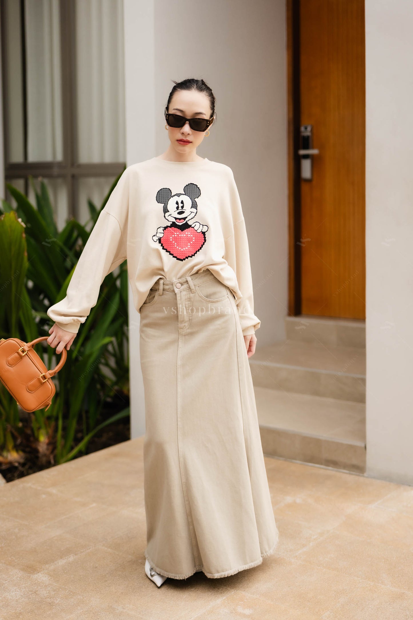 The Pixel Mickey sweatShirt Beige