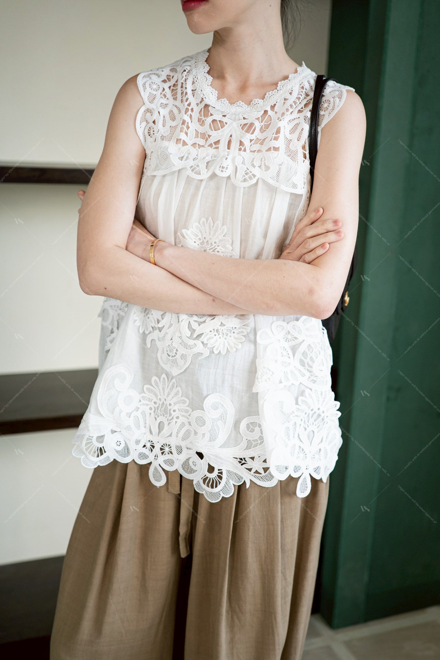 Capri Top White
