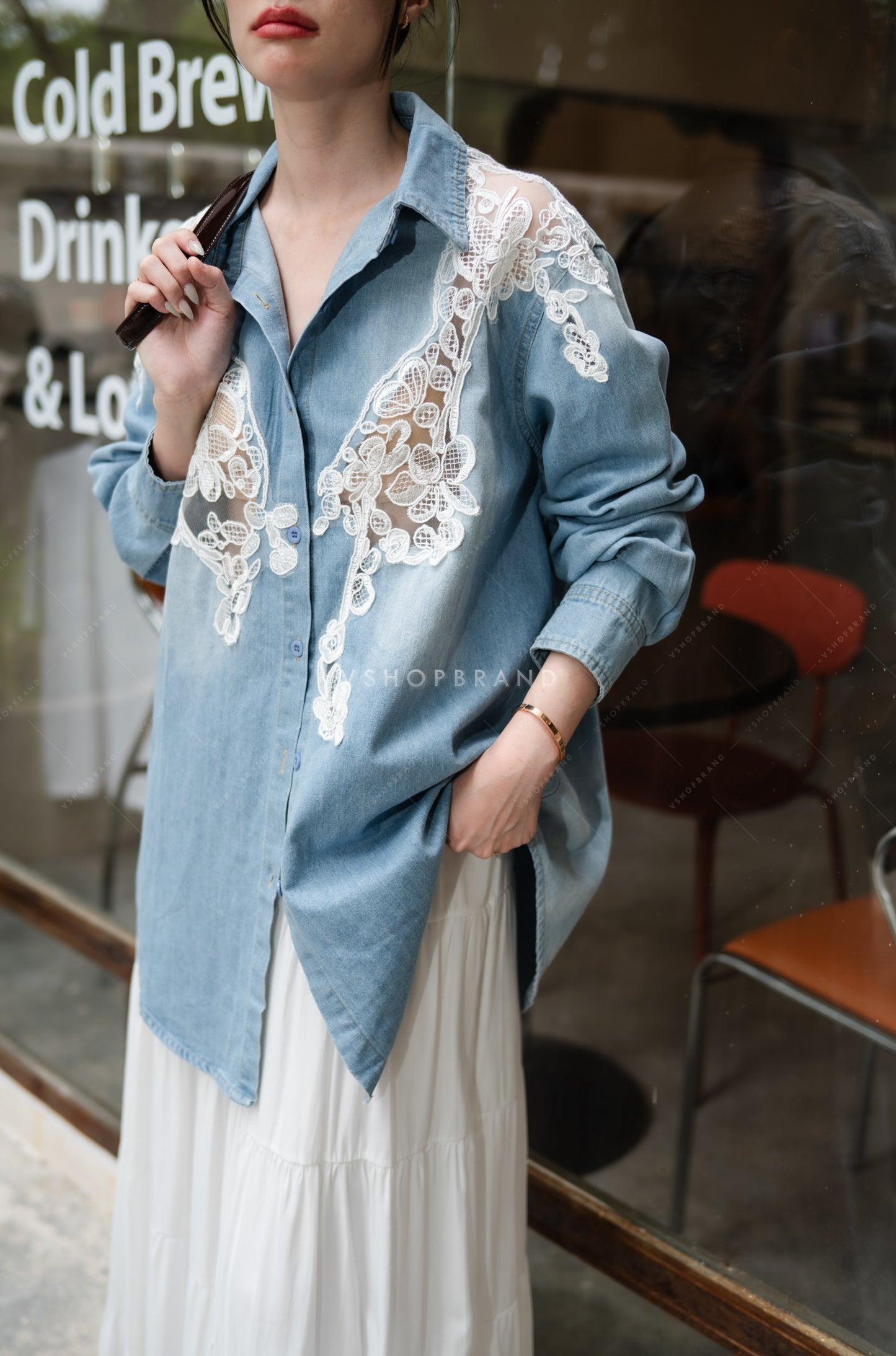 The London Shirt light