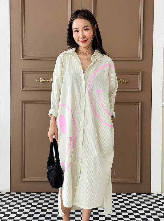 Oversize Style Shirt Dress pink smiley