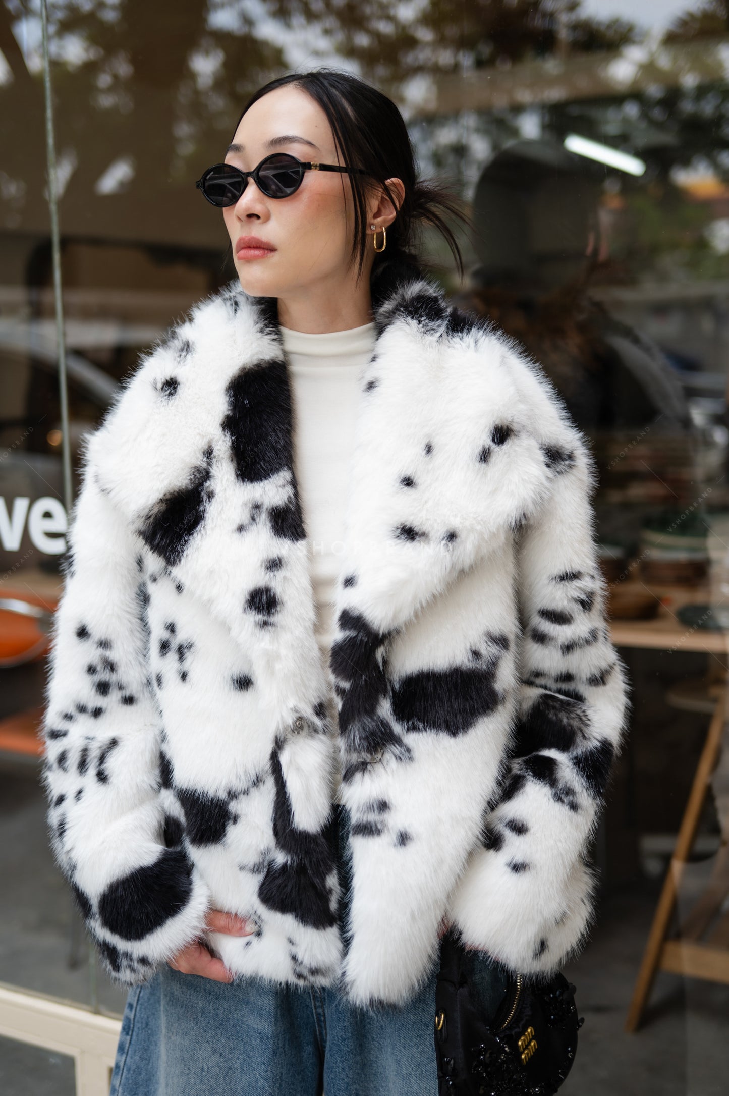 Faux Fur black and white