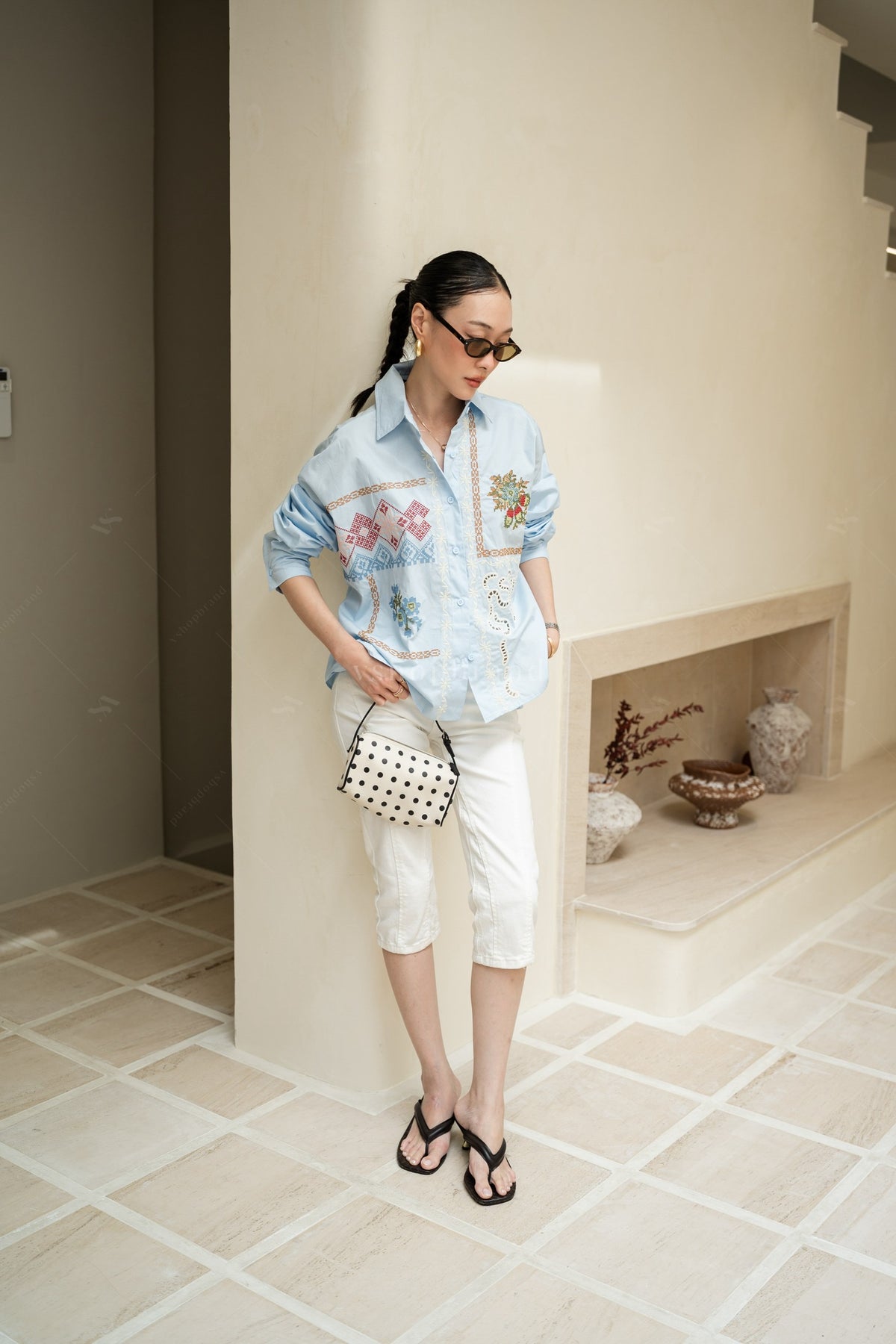 Cross stitch Queen shirt Blue