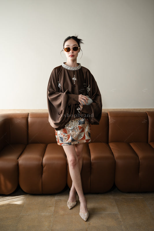 Jewelled princess Brown